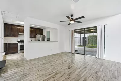 6107 Vinewood Drive, Houston, TX 77088 - Photo 7