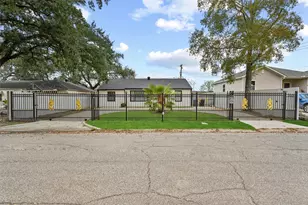 6159 Belmark St, Houston, TX 77033 - Photo 3