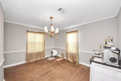 201 S Roosevelt Avenue, Cleveland, TX 77327 - Photo 9