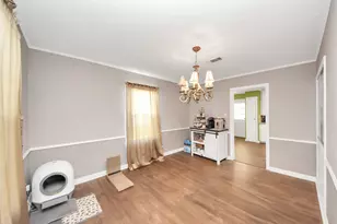 201 S Roosevelt Ave, Cleveland, TX 77327 - Photo 7