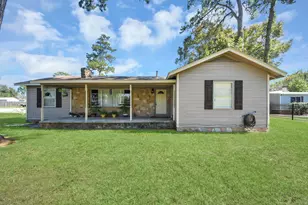 201 S Roosevelt Ave, Cleveland, TX 77327 - Photo 1