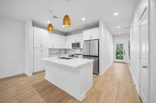 5710 Elysian St, Houston, TX 77009 - Photo 9