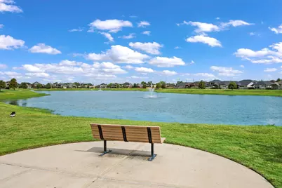 8827 W Crescent Lake Circle, Baytown, TX 77521 - Photo 25