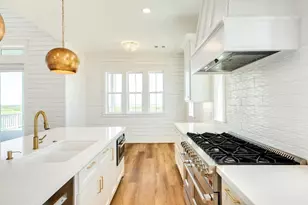 3611 Indian Beach Dr, Galveston, TX 77554 - Photo 9