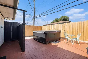 7730 Chantilly Cir, Galveston, TX 77551 - Photo 29