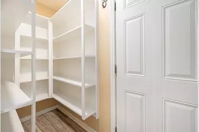 7730 Chantilly Circle, Galveston, TX 77551 - Photo 17