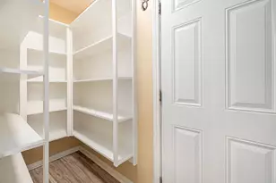 7730 Chantilly Cir, Galveston, TX 77551 - Photo 17