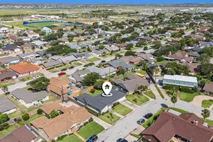 7730 Chantilly Cir, Galveston, TX 77551 - Photo 35