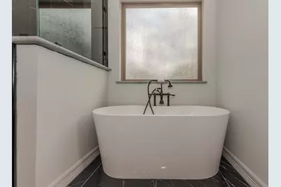 7820 Tolivar Road, Beaumont, TX 77713 - Photo 35