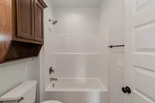 7820 Tolivar Rd, Beaumont, TX 77713 - Photo 11
