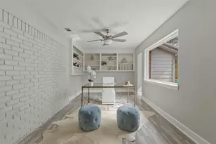 9323 Braes Bayou Dr, Houston, TX 77074 - Photo 17