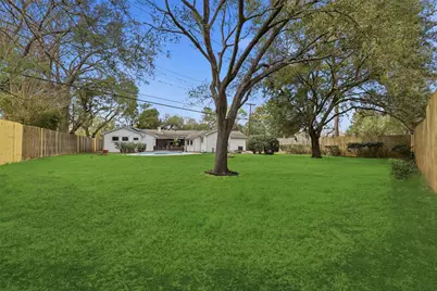 9323 Braes Bayou Drive, Houston, TX 77074 - Photo 37