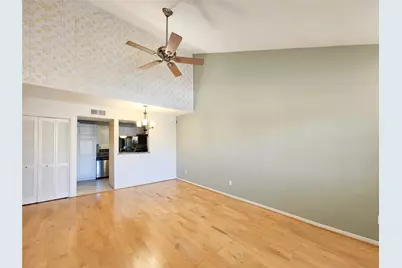 1860 White Oak Drive #236, Houston, TX 77009 - Photo 7