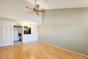 1860 White Oak Dr, Houston, TX 77009 - Photo 7