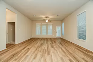 1215 Carswell Grove Dr, Missouri City, TX 77459 - Photo 7