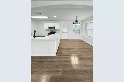 5453 N Buffalo Circle, Willis, TX 77378 - Photo 5