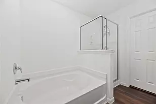 7322 Madison Cmns Ln, Houston, TX 77075 - Photo 9