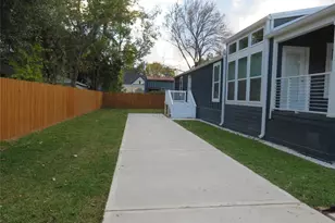 2712 Bering St, Houston, TX 77003 - Photo 5