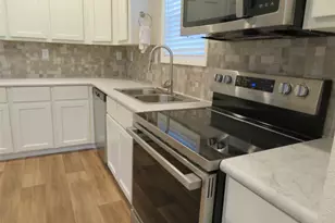 2712 Bering St, Houston, TX 77003 - Photo 9