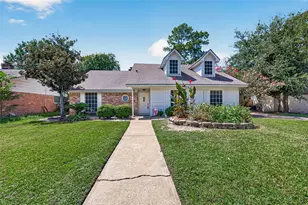 8215 Schaffer Ln, Houston, TX 77070 - Photo 1