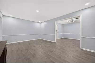 8215 Schaffer Ln, Houston, TX 77070 - Photo 9