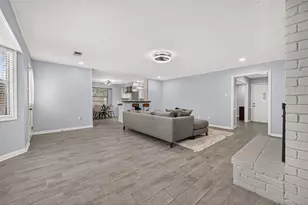 8215 Schaffer Ln, Houston, TX 77070 - Photo 13