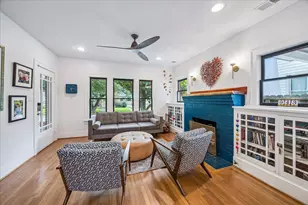 943 Teetshorn St, Houston, TX 77009 - Photo 3
