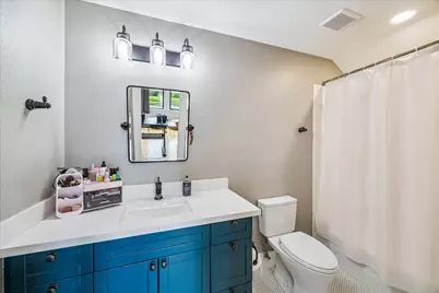 943 Teetshorn Street, Houston, TX 77009 - Photo 31