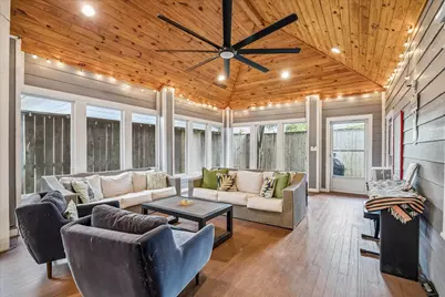 943 Teetshorn Street, Houston, TX 77009 - Photo 33