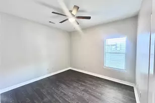 56 Woodland Hills Dr, Conroe, TX 77303 - Photo 7