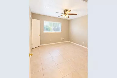 23135 Harpergate Drive, Spring, TX 77373 - Photo 9