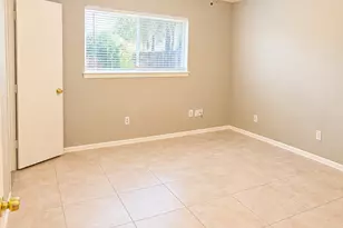 23135 Harpergate Dr, Spring, TX 77373 - Photo 9