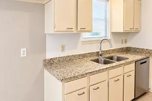 23135 Harpergate Dr, Spring, TX 77373 - Photo 5