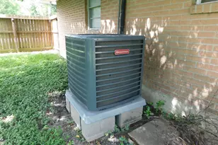 7923 Sunbury St, Houston, TX 77028 - Photo 23