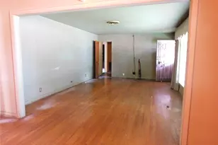 7923 Sunbury St, Houston, TX 77028 - Photo 5
