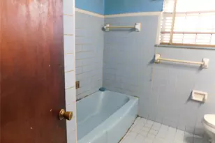 7923 Sunbury St, Houston, TX 77028 - Photo 17