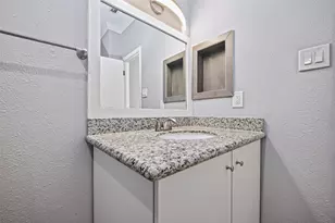 3780 Tanglewilde St, Houston, TX 77063 - Photo 21