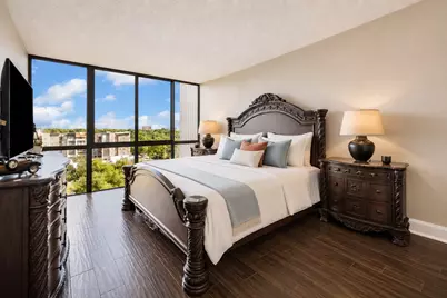 5001 Woodway #1005, Houston, TX 77056 - Photo 19
