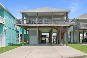 982 S Redfish St, Crystal Beach, TX 77650 - Photo 5