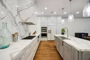 2415 Commonwealth St, Houston, TX 77006 - Photo 5