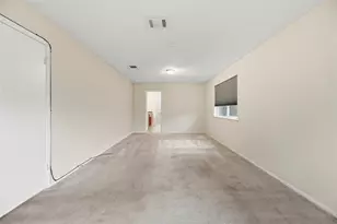 5418 Greenhill Forest Dr, Houston, TX 77088 - Photo 19