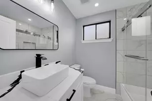 12434 Big Oaks Dr, Houston, TX 77050 - Photo 11