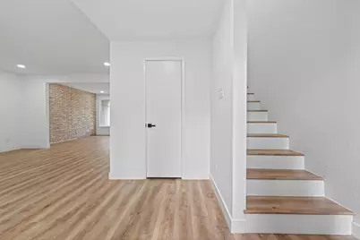 2123 Lake Village Drive, Houston, TX 77339 - Photo 7