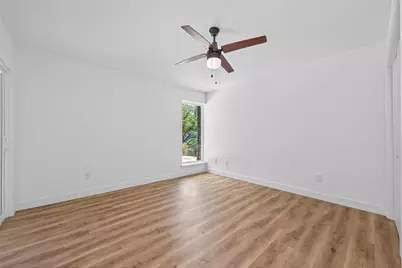 2123 Lake Village Drive, Houston, TX 77339 - Photo 27
