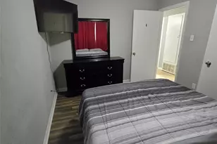 1805 N 5th St, Baytown, TX 77520 - Photo 15