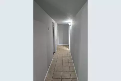 1805 N 5th Street, Baytown, TX 77520 - Photo 9