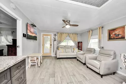 204 N 6th Street, Highlands, TX 77562 - Photo 21