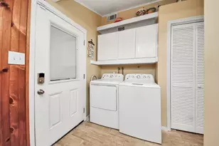 204 N 6th St, Highlands, TX 77562 - Photo 39