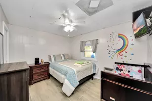 204 N 6th St, Highlands, TX 77562 - Photo 35