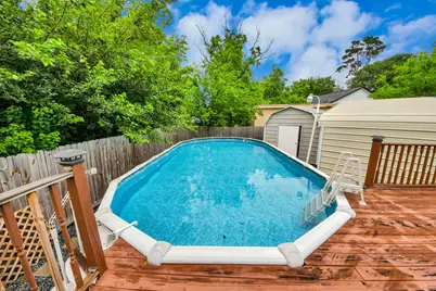 204 N 6th Street, Highlands, TX 77562 - Photo 13